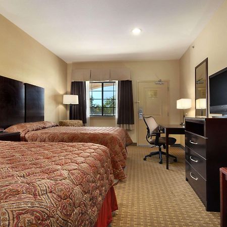 Super 8 By Wyndham Stephenville Exterior foto